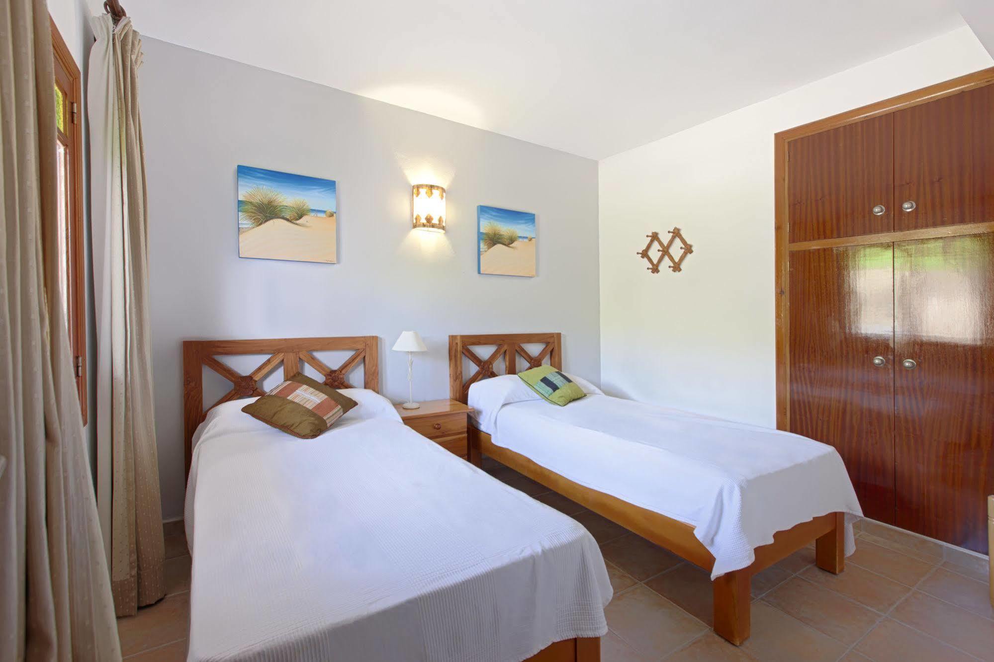 Apartamentos Colomar Santa Eulària des Riu Kültér fotó