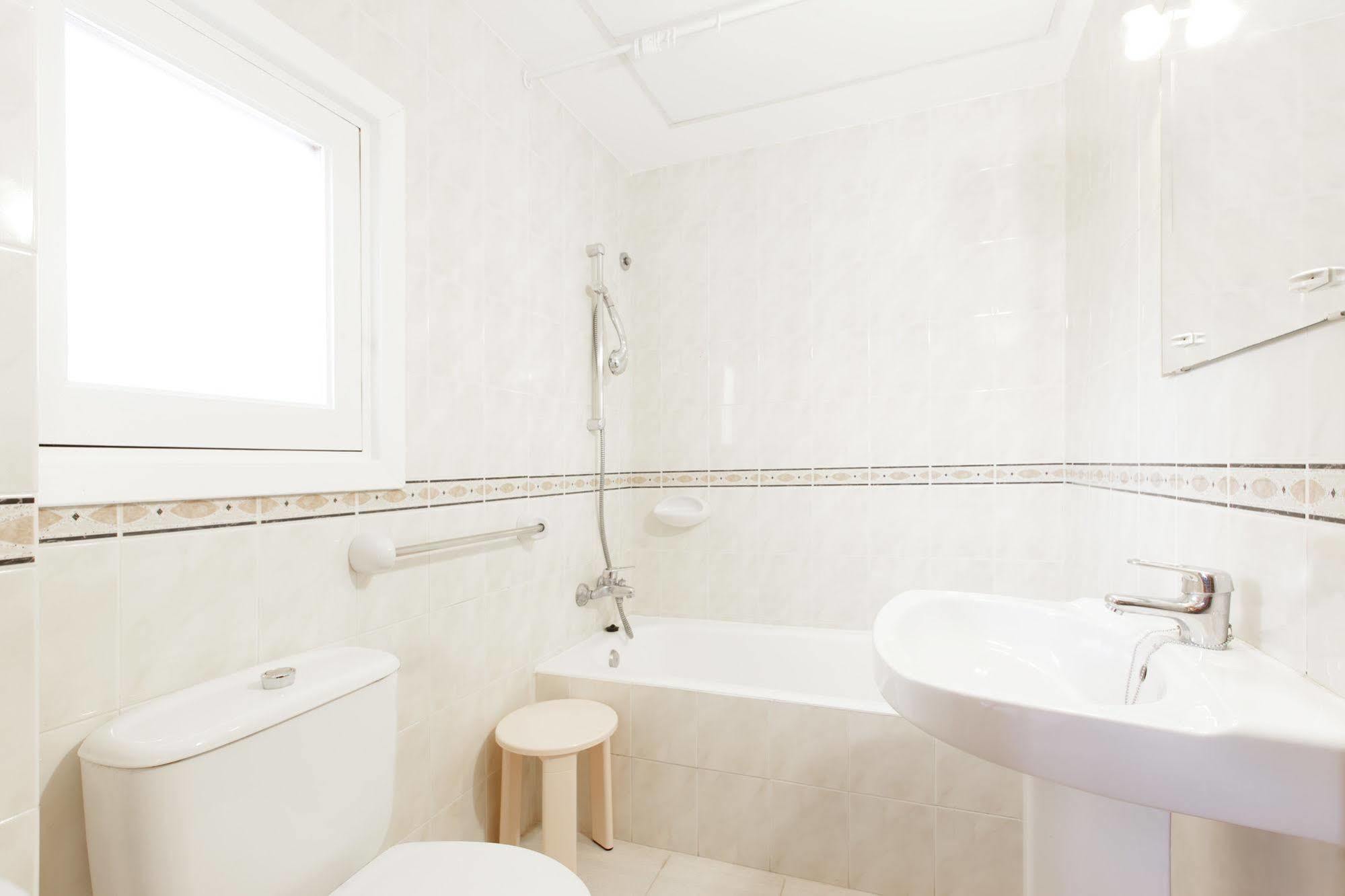 Apartamentos Colomar Santa Eulària des Riu Kültér fotó