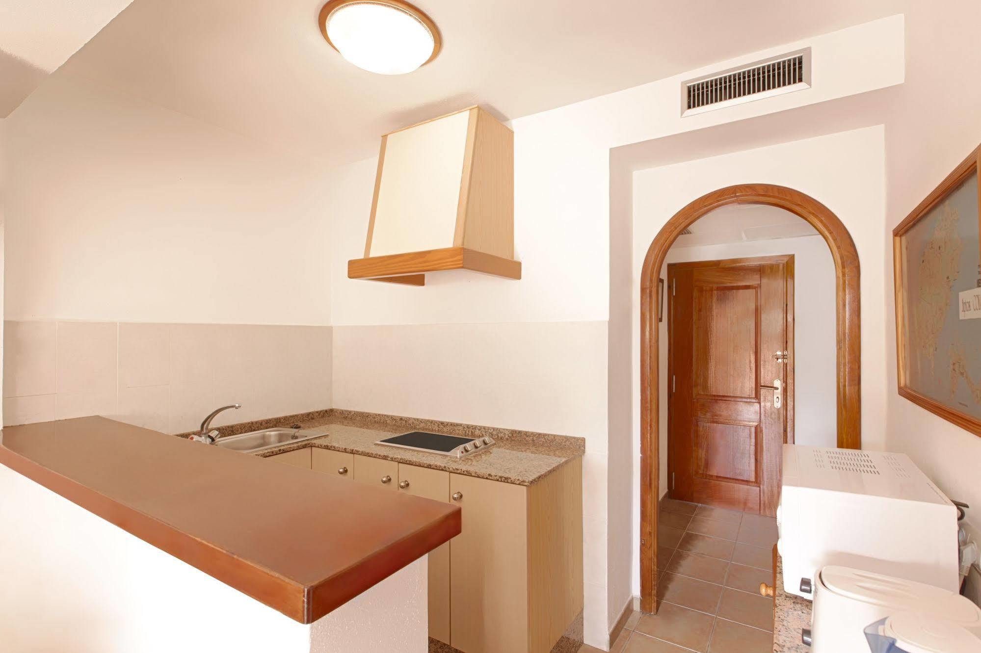 Apartamentos Colomar Santa Eulària des Riu Kültér fotó